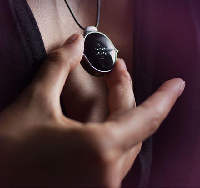 Senstone AI-powered pendant