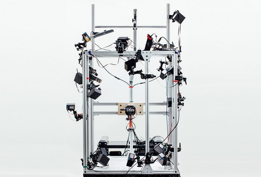 OpenAI Robot Hand Learns Dexterity in Handling Objects