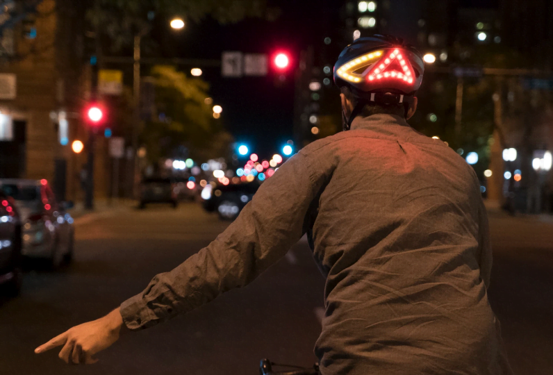 Apple Now Sells Lumos Matrix Smart Helmet That’s Connected To The Apple Watch