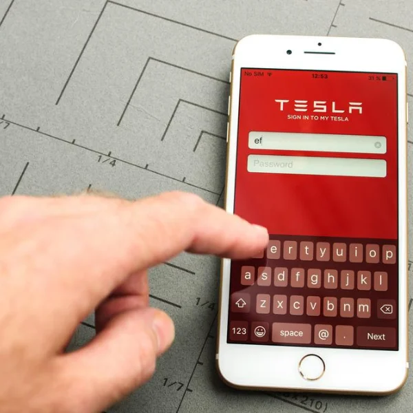 Tesla app to come with Two-factor Authentication