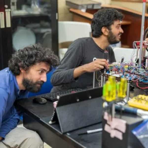 Hydrodynamic Treadmill for Microscopic Water Creatures Built by Stanford Scientists