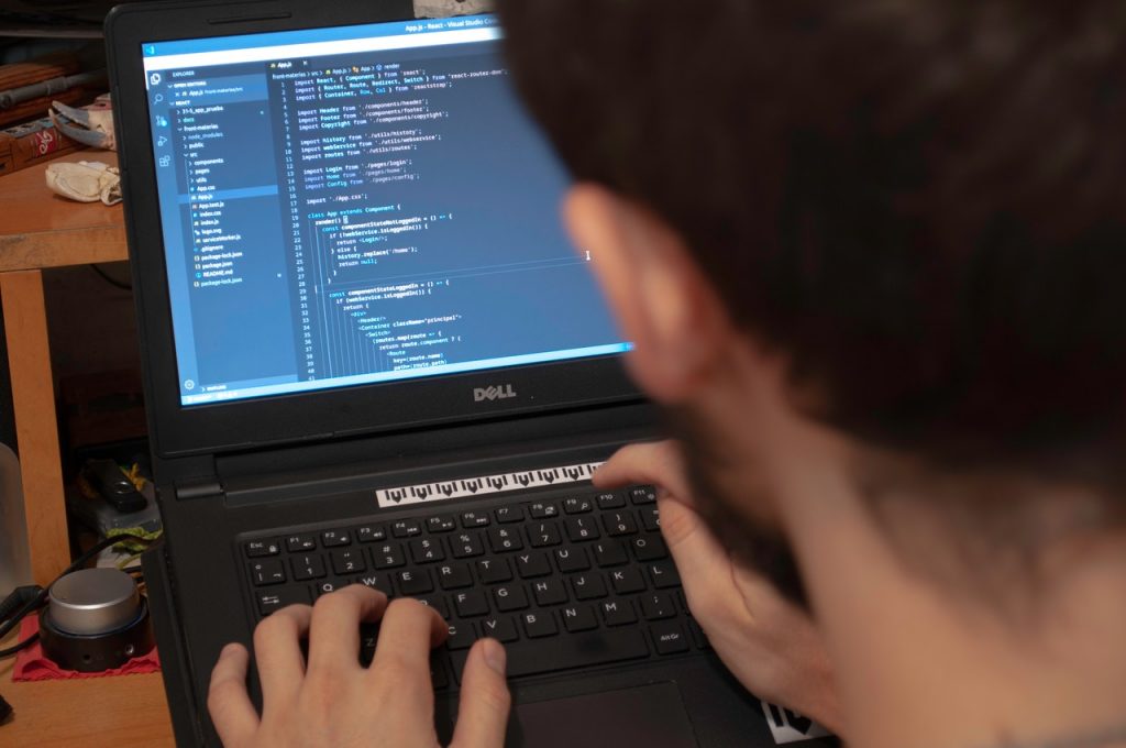 Dell releases firmware patch to fix security bugs in hundreds of computers dating back to 2009