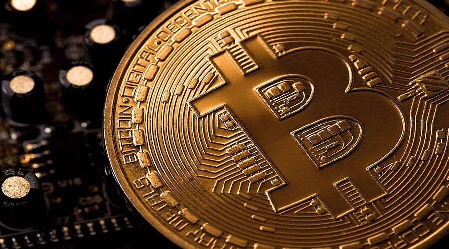 Cryptocurrency, Cryptocurrency trading, crypto market, cryptocurrency exchange, investors, traders, physical gold, trading