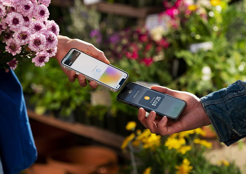 Tap to pay with iPhone