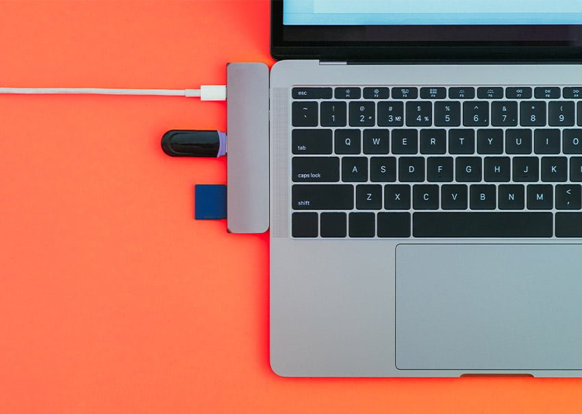 powered USB hub and USB port