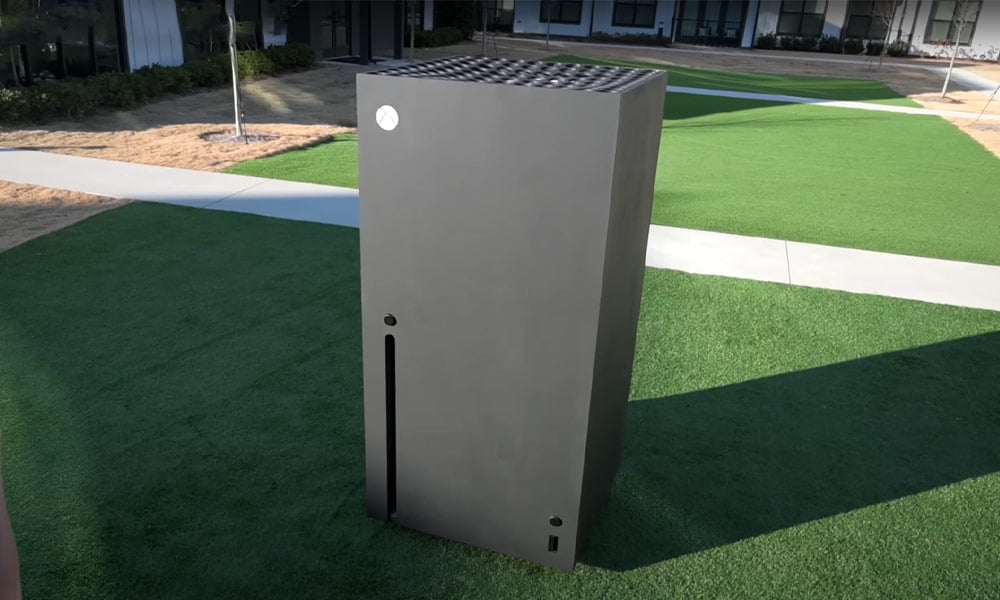 The World’s Largest Xbox Series X Console is here!