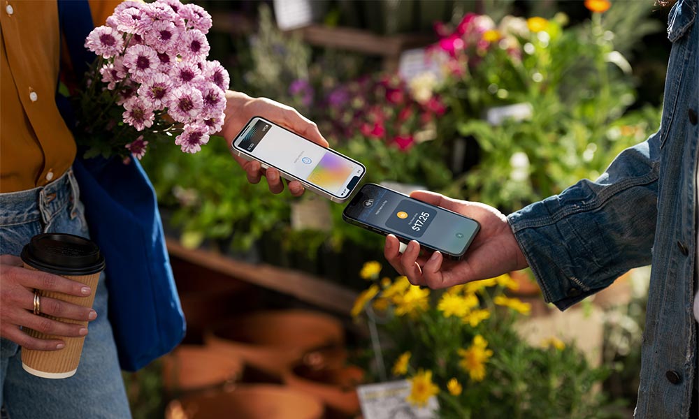 Apple Pays for Apple Pay, Gets Sued over Monopoly on iPhone’s Tap-To-Pay Feature