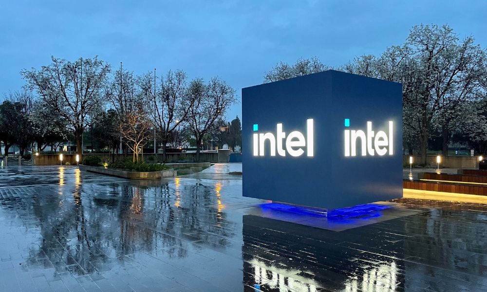 Stabilizing Quantum Computing with Silicon: Intel’s Core Processors