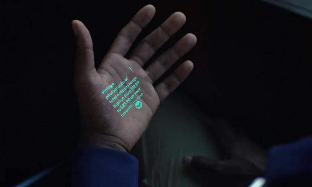 Humane AI Pin Features—What Can the Pin Do