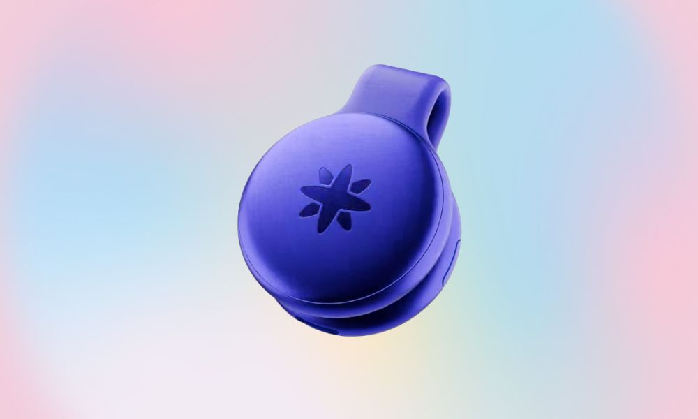 The Limitless AI Pendant Promises to Revolutionize Your Meetings