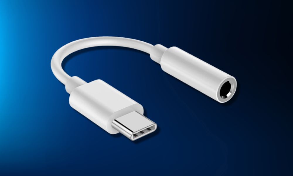Apple Phases Out of Lightning Connector Switches to USB-C Adapter