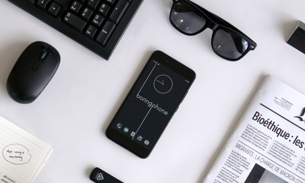 There Are Many Reasons Why “Dumbphones” Are Gaining Popularity