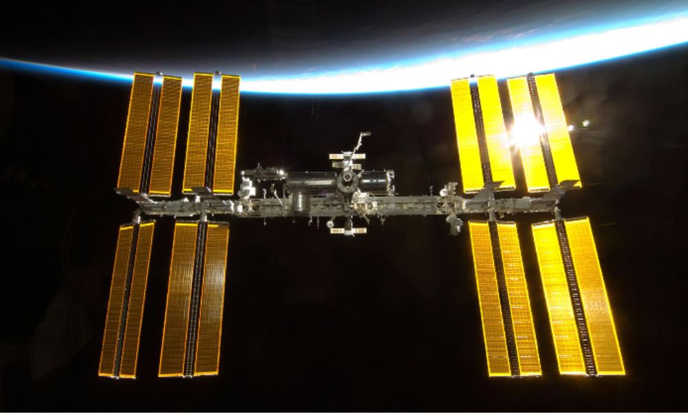 SpaceX crew mission delay