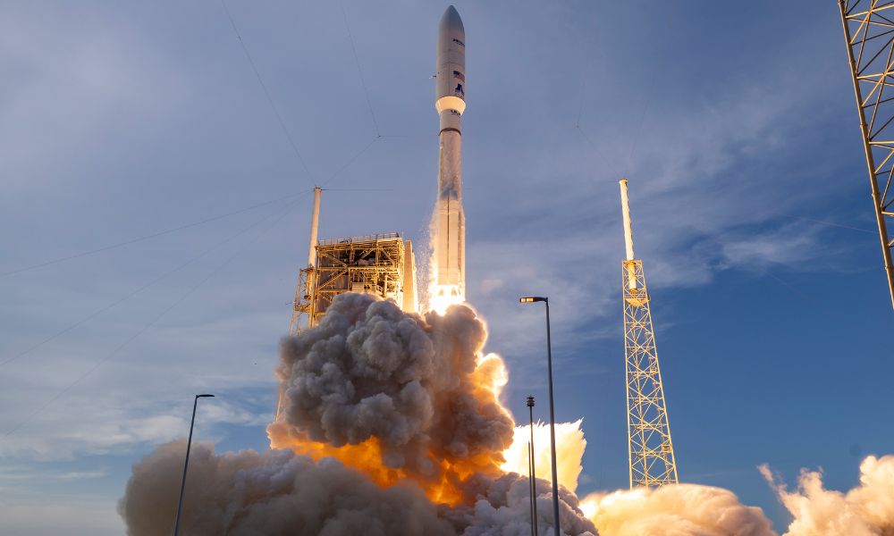 Project Kuiper vs Starlink: Where Amazon, SpaceX Stand on Satellite Internet