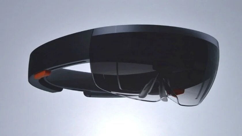 Microsoft HoloLens to Evolve the Way Humans Interact