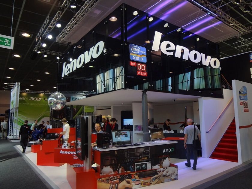 Lenovo VR Headset Adopts the Windows Holographic Platform