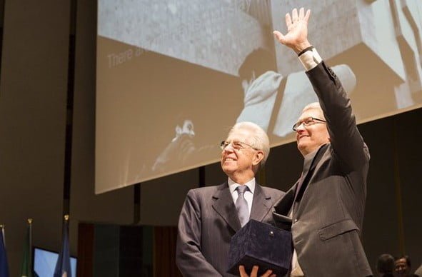 Tim Cook’s Latest Agenda: The End of Online Terrorism Recruitment