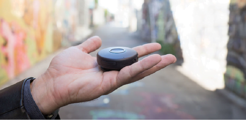Onyx – a Walk-Talkie like Clip on Communication Device