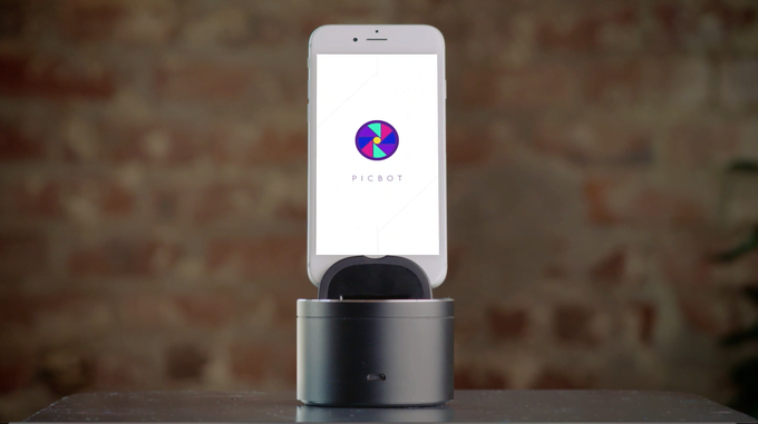 Make Smartphone Photography Better with the Picbot Motorized Mount