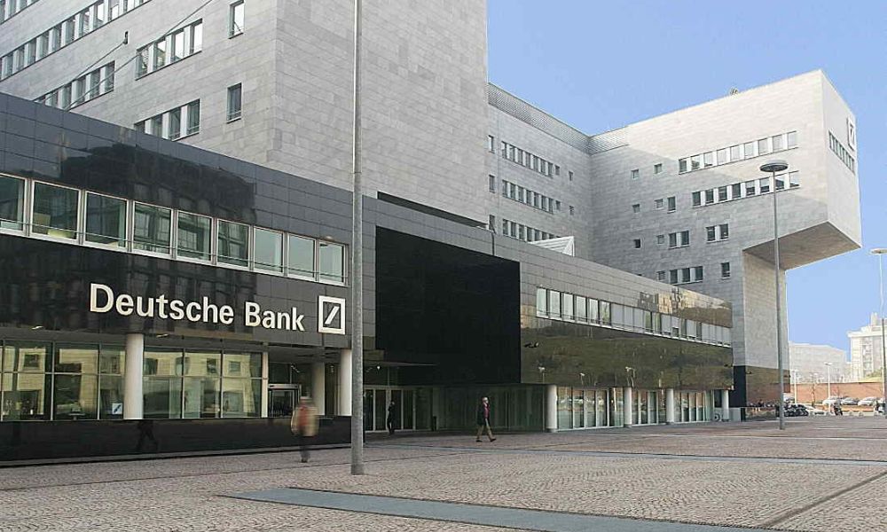 Postbank Settlement: Deutsche Bank Sued, Offer Rejected as ‘Crackhead’ Deal