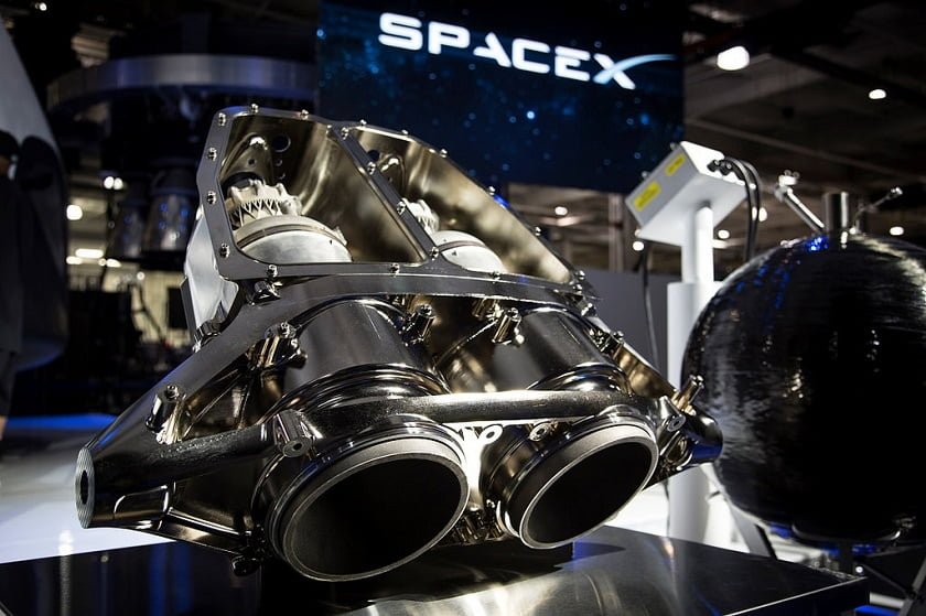 SpaceX in Talks to Launch 4,425 Satellites for Global High-Speed Internet