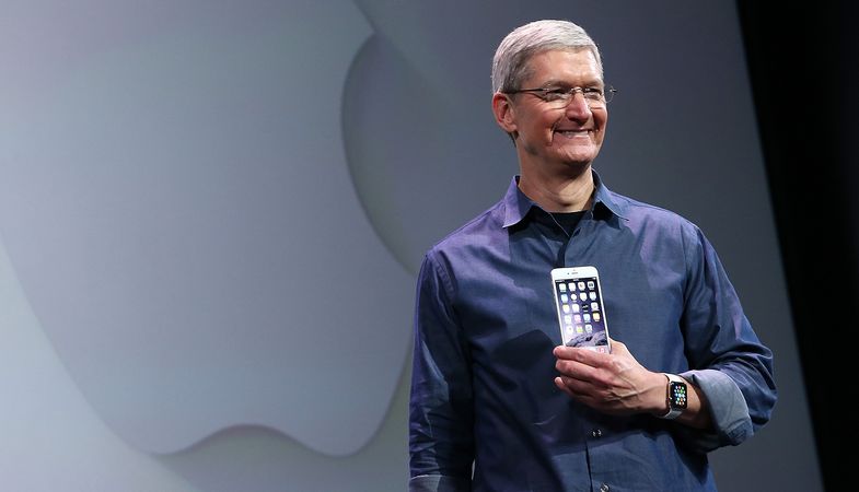 Tim Cook Visiting China May Solve Major Apple Crisis That It Has Landed In