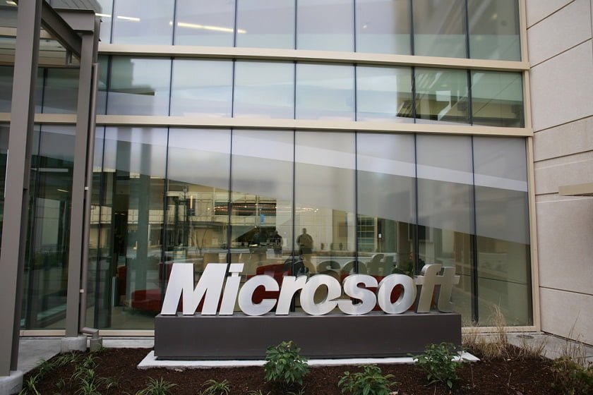 The mysterious augmented reality wand by Microsoft