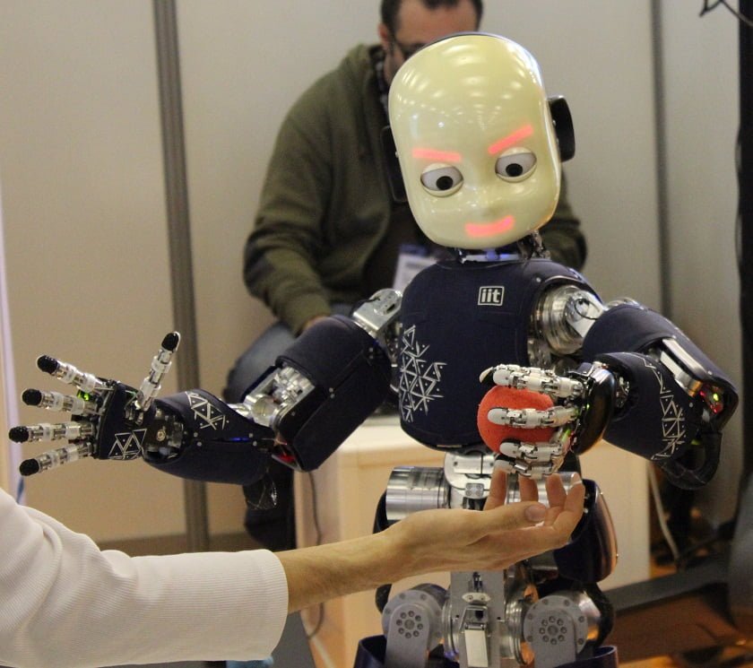 Autonomous indoor robots to make work easier in commercial spaces