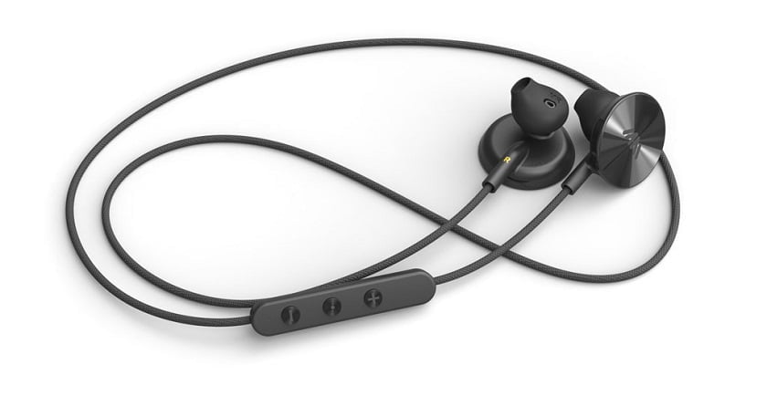 Technowize Review: The i.am+ Bluetooth Wireless Headphones by Will.i.am