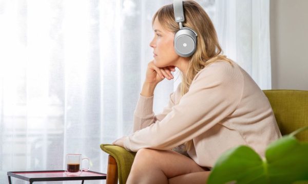 Brain-Tracking Headphones Get a Sleek Upgrade